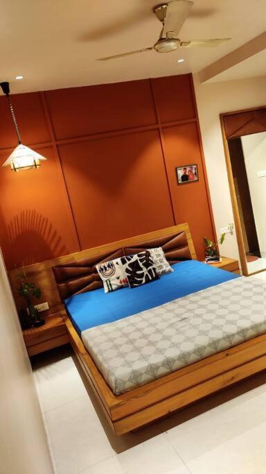 Entire Craftsman House With 2 Bedrooms Kitchen And More Rāipur Buitenkant foto