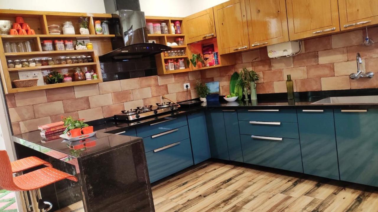 Entire Craftsman House With 2 Bedrooms Kitchen And More Rāipur Buitenkant foto